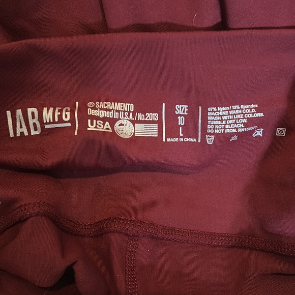 Women’s size Large (size10) IAB workout leggings - Picture 4 of 4